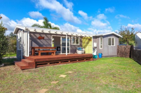 Our Kiwi Whanga Bach - Whangamata Holiday Home